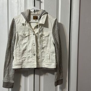 American Eagle Outfitters Jean Jacket!